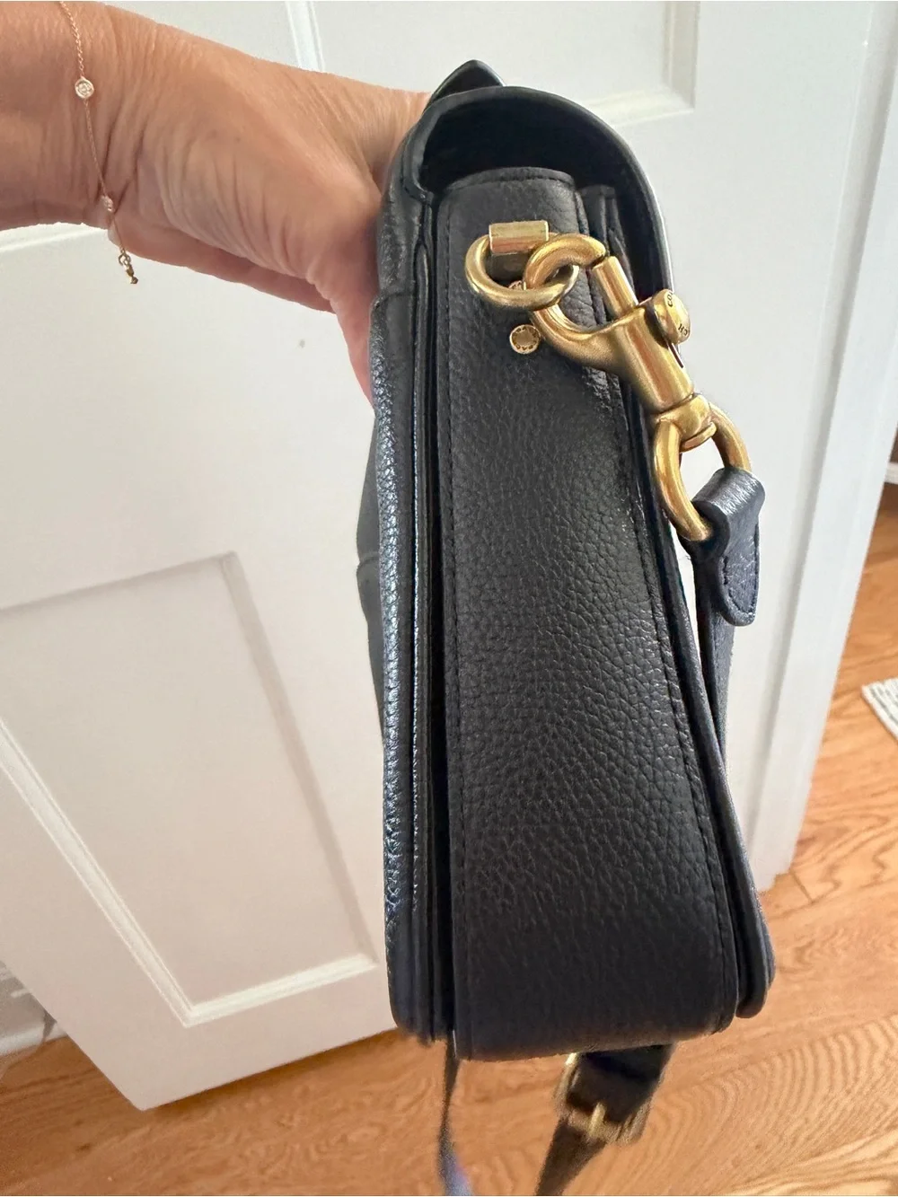 Coach Black Leather Shoulder Bag with Gold Turnlock